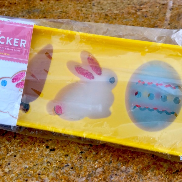 Williams Sonoma Spring Easter Rocker Cookie Cutter - Picture 3 of 4